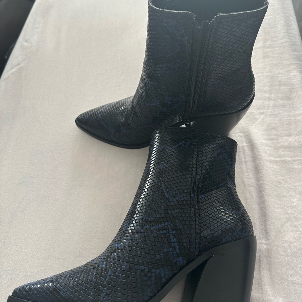 Uncle boots size 7 synthetic upper, synthetic lining. - Picture 2 of 4